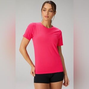 Fabletics Raspberry Fizz Hot Pink T-shirt | XL | NWT | Feather Tech+